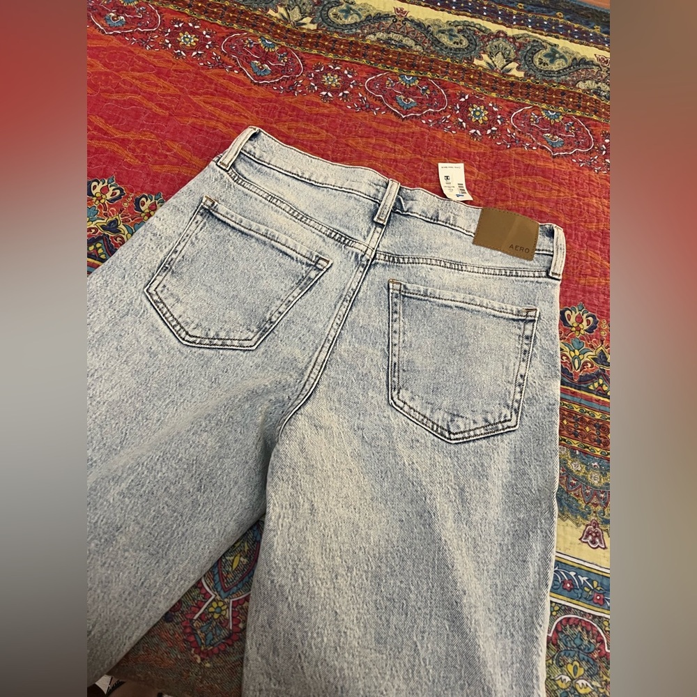 High Rise Flare Jeans - Picture 7 of 8